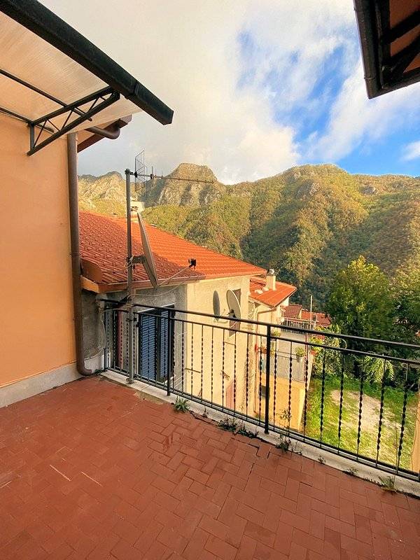 888-Terratetto semi-indipendente con giardino-Stazzema-7 Agenzia Immobiliare ASIP