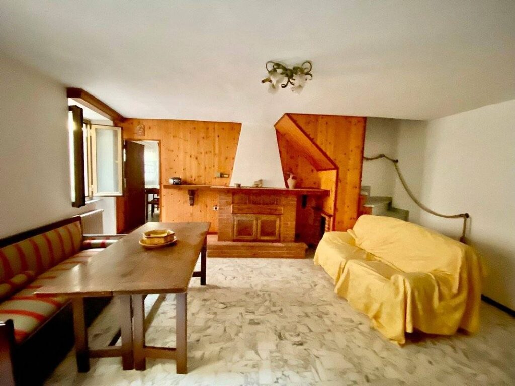 888-Terratetto semi-indipendente con giardino-Stazzema-8 Agenzia Immobiliare ASIP