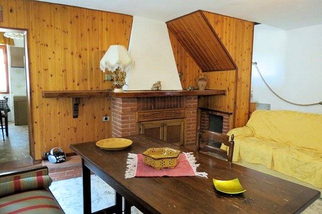 888-Terratetto semi-indipendente con giardino-Stazzema-14 Agenzia Immobiliare ASIP