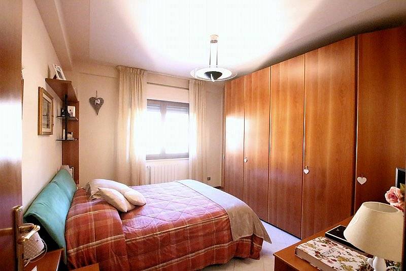 1134-Appartamento luminoso con terrazze  garage e vista mare-Volterra-5 Agenzia Immobiliare ASIP