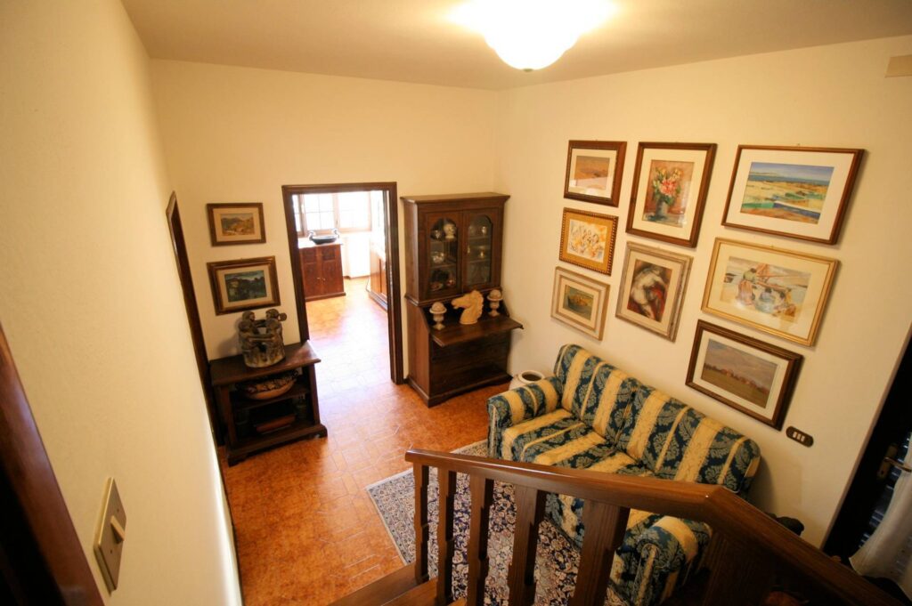 1395-Villa di ampia superficie in zona residenziale-Montecatini-Terme-9 Agenzia Immobiliare ASIP