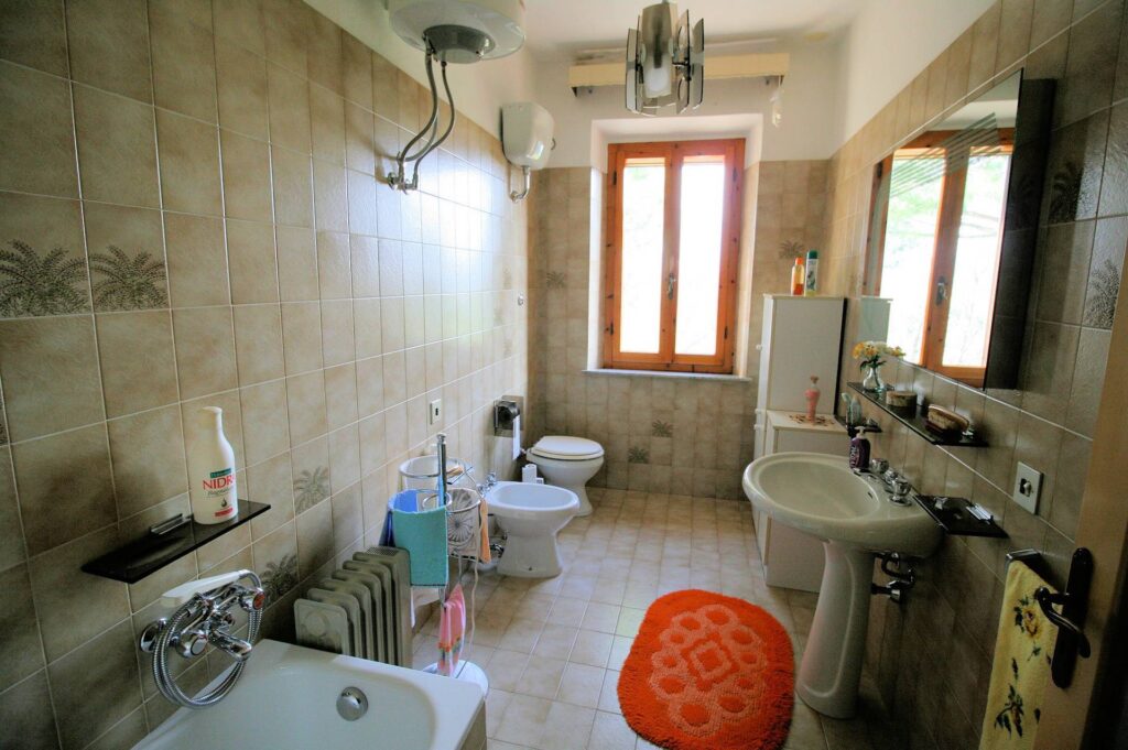 1399-Podere con ampio terreno in posizione panoramica vicino al mare-Roccastrada-20 Agenzia Immobiliare ASIP