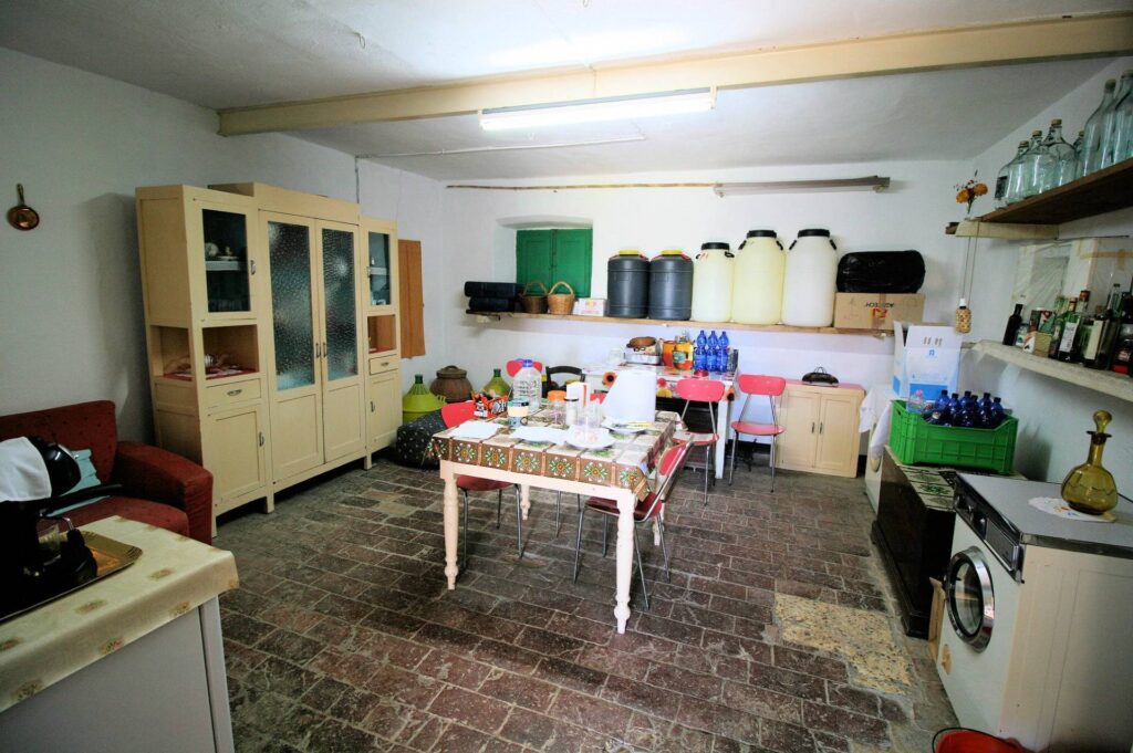 1399-Podere con ampio terreno in posizione panoramica vicino al mare-Roccastrada-19 Agenzia Immobiliare ASIP