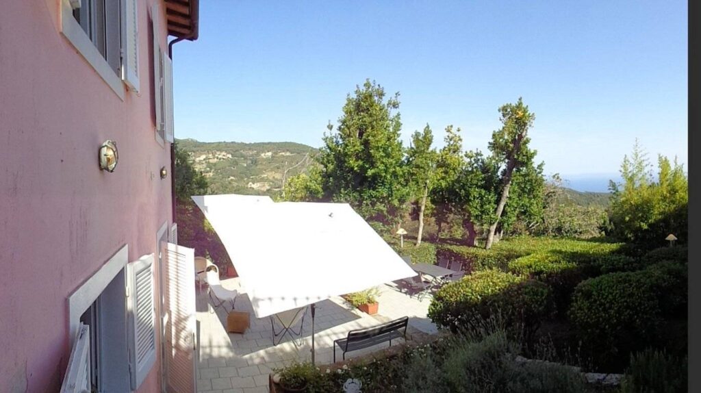 1400-Porzione terratetto libero su tre lati con giardino e vista mare-Marciana-4 Agenzia Immobiliare ASIP