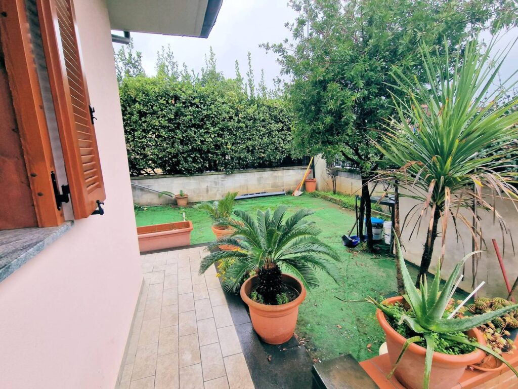 1192-Porzione terratetto di villa bifamiliare-Gavorrano-5 Agenzia Immobiliare ASIP