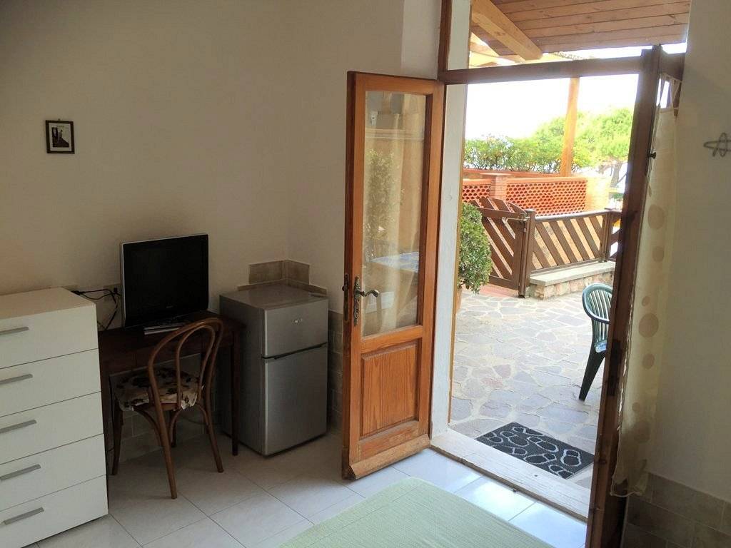 1404-Bel complesso immobiliare suddiviso in cinque appartamenti a 50 metri dal mare-Marciana-12 Agenzia Immobiliare ASIP
