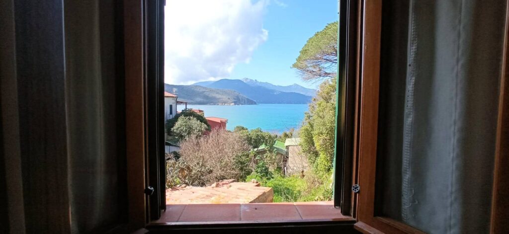 1406-Villa singola con giardino a pochi metri dal mare-Portoferraio-12 Agenzia Immobiliare ASIP