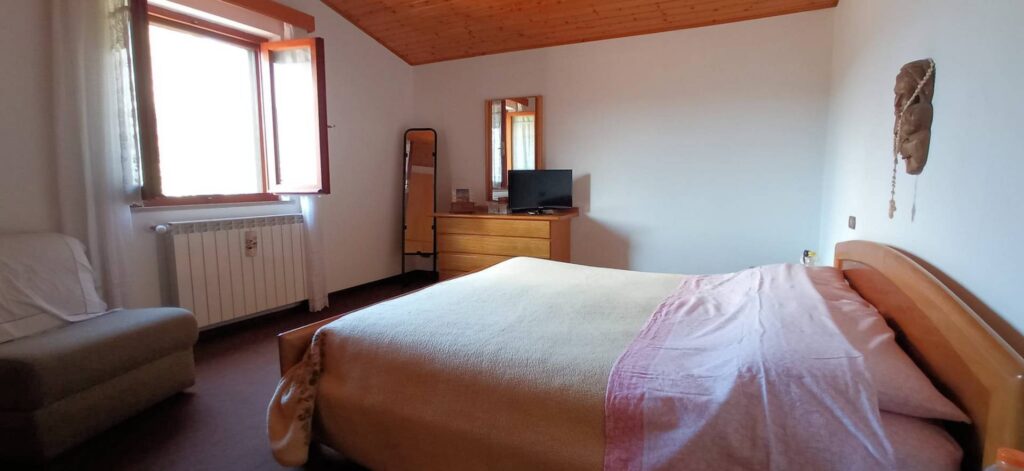 1406-Villa singola con giardino a pochi metri dal mare-Portoferraio-16 Agenzia Immobiliare ASIP