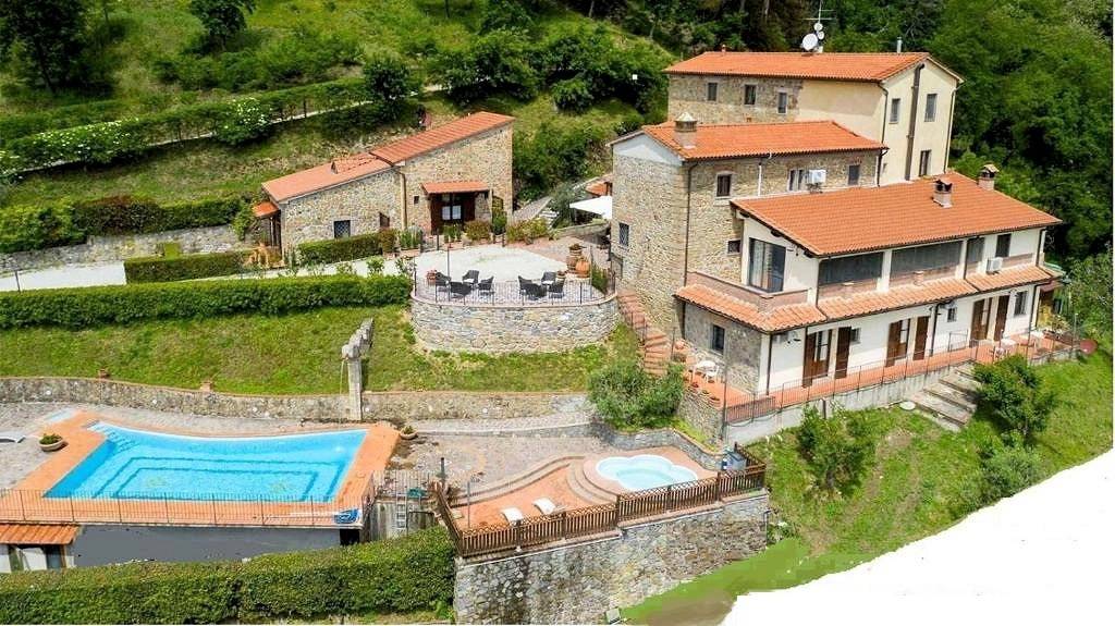 1411-Agriturismo in antico podere in stile Toscano con vista panoramica mozzafiato-Monsummano Terme-1 Agenzia Immobiliare ASIP