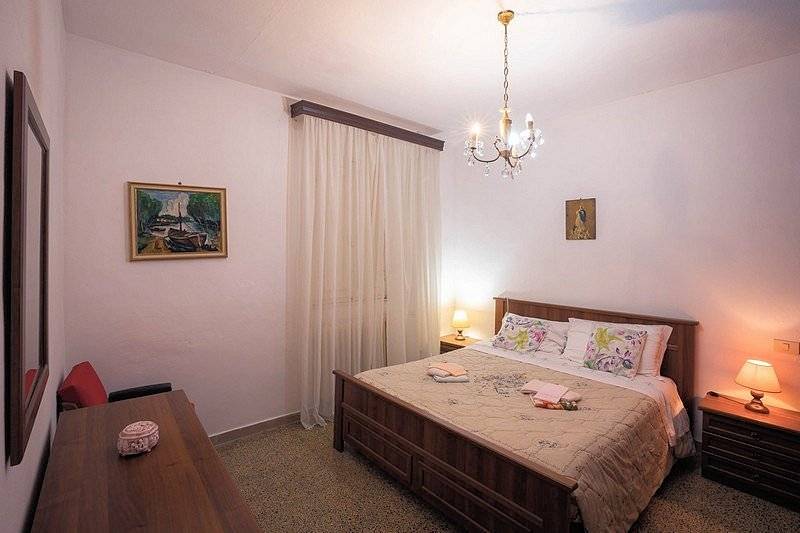 1421-Bella villetta libera su quattro lati con giardino in posizione centrale-Roccastrada-8 Agenzia Immobiliare ASIP