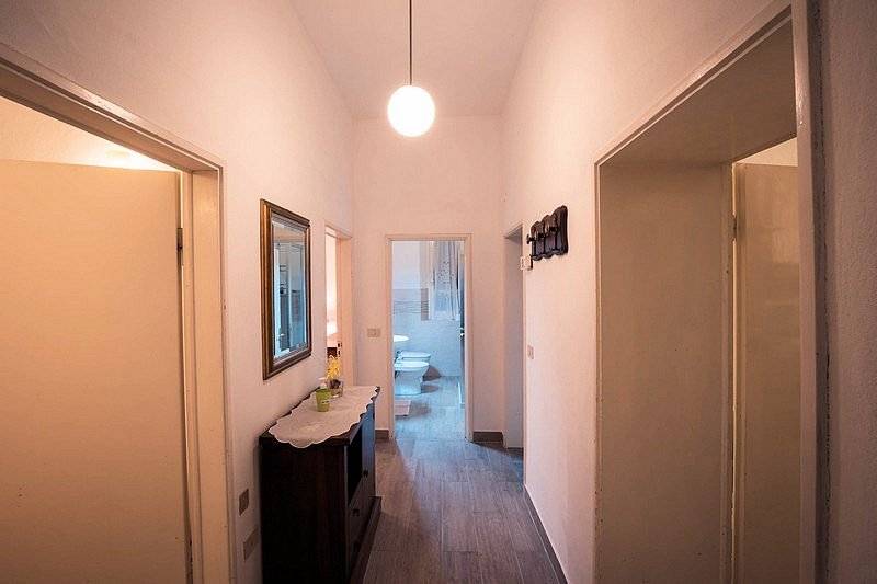 1421-Bella villetta libera su quattro lati con giardino in posizione centrale-Roccastrada-6 Agenzia Immobiliare ASIP
