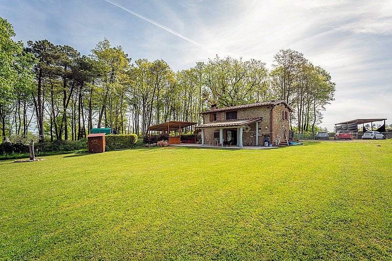 1427-Bel casale ristrutturato con ampio terreno pianeggiante-Montaione-6 Agenzia Immobiliare ASIP