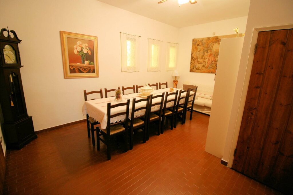 1433-Villa unifamiliare di ampia superficie con giardino-Civitella Paganico-15 Agenzia Immobiliare ASIP