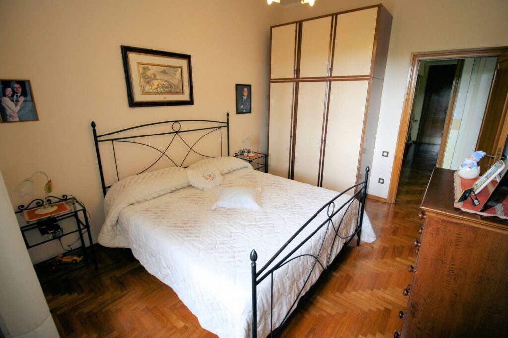 1433-Villa unifamiliare di ampia superficie con giardino-Civitella Paganico-18 Agenzia Immobiliare ASIP