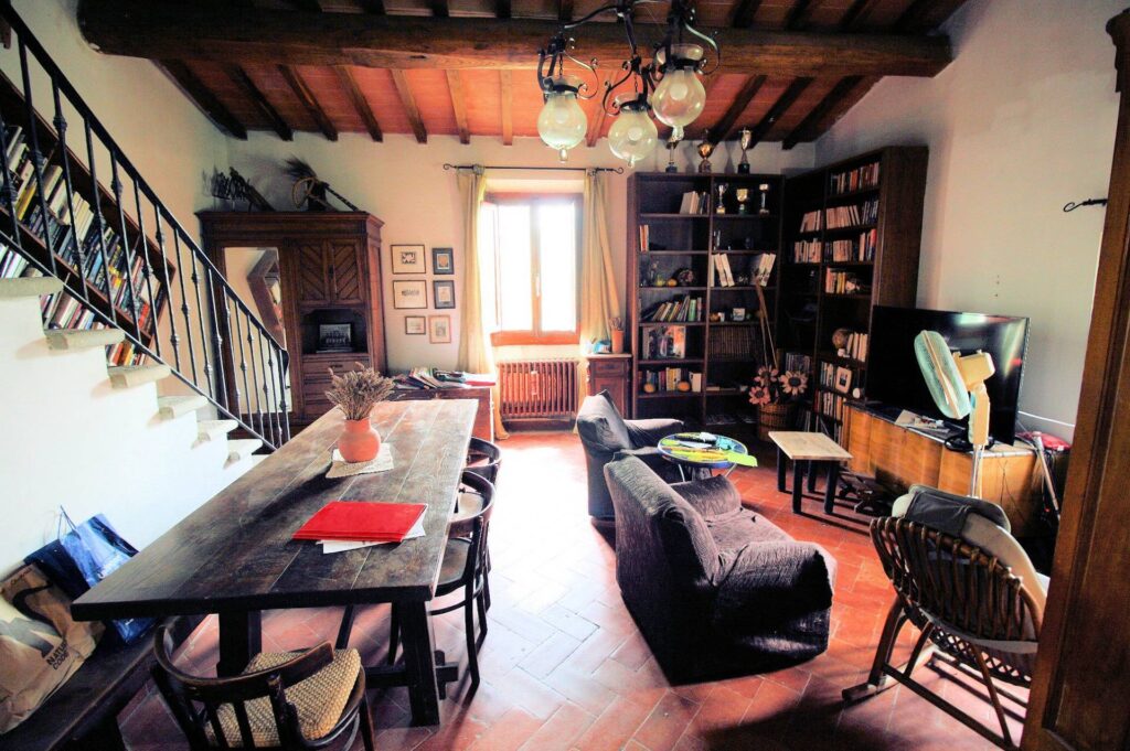 1436-Complesso immobiliare panoramico con ampio terreno-Barberino di Mugello-7 Agenzia Immobiliare ASIP