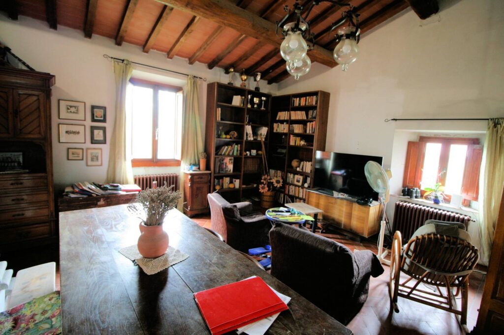 1436-Complesso immobiliare panoramico con ampio terreno-Barberino di Mugello-8 Agenzia Immobiliare ASIP