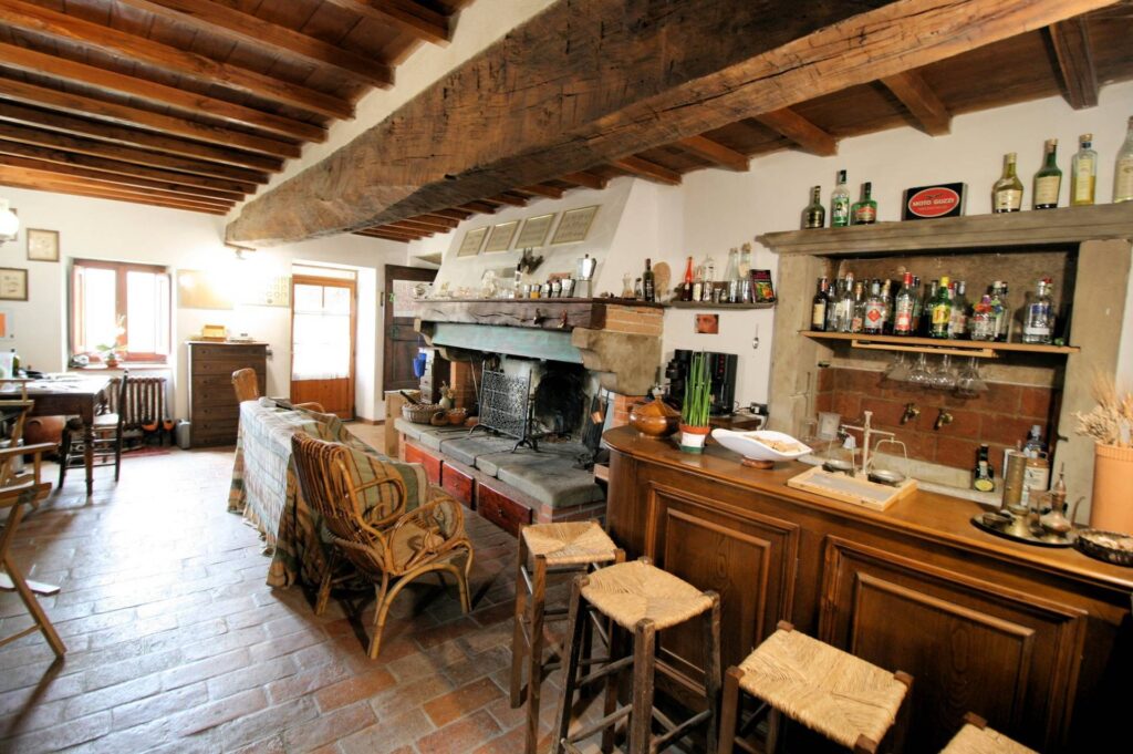 1436-Complesso immobiliare panoramico con ampio terreno-Barberino di Mugello-6 Agenzia Immobiliare ASIP