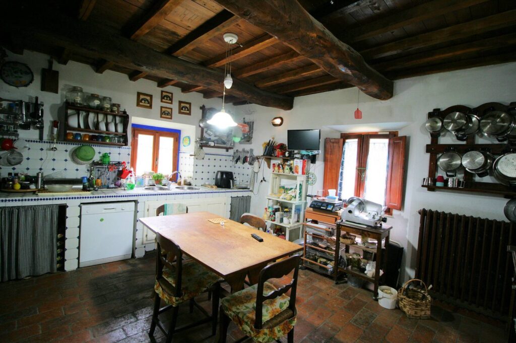 1436-Complesso immobiliare panoramico con ampio terreno-Barberino di Mugello-12 Agenzia Immobiliare ASIP