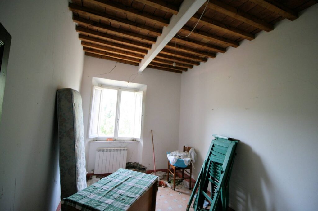 1446-Complesso immobiliare di ampia superficie da ristrutturare-Santa Luce-10 Agenzia Immobiliare ASIP