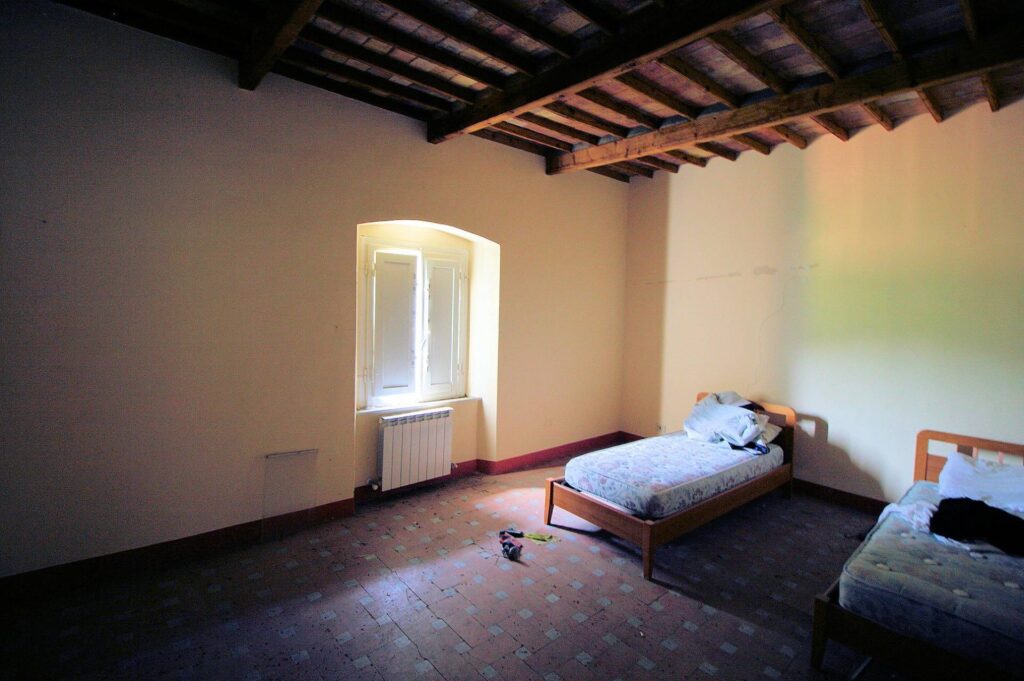 1446-Complesso immobiliare di ampia superficie da ristrutturare-Santa Luce-12 Agenzia Immobiliare ASIP