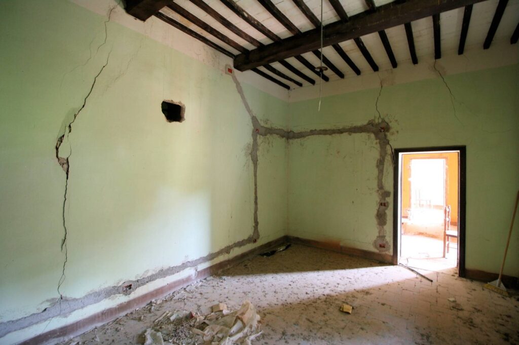 1446-Complesso immobiliare di ampia superficie da ristrutturare-Santa Luce-16 Agenzia Immobiliare ASIP