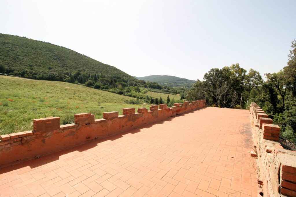 1446-Complesso immobiliare di ampia superficie da ristrutturare-Santa Luce-3 Agenzia Immobiliare ASIP