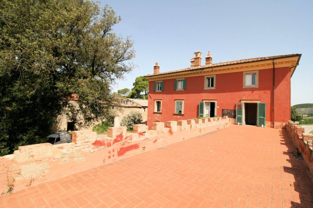 1446-Complesso immobiliare di ampia superficie da ristrutturare-Santa Luce-2 Agenzia Immobiliare ASIP