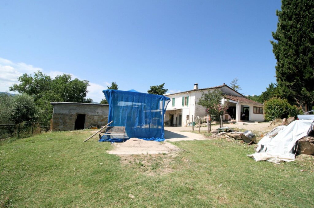 1454-Podere con vista lago per gli amanti dei cavalli-Barberino di Mugello-8 Agenzia Immobiliare ASIP