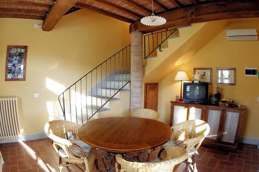 1457-Agriturismo in antico borgo ristrutturato con parco e piscina-Lamporecchio-18 Agenzia Immobiliare ASIP