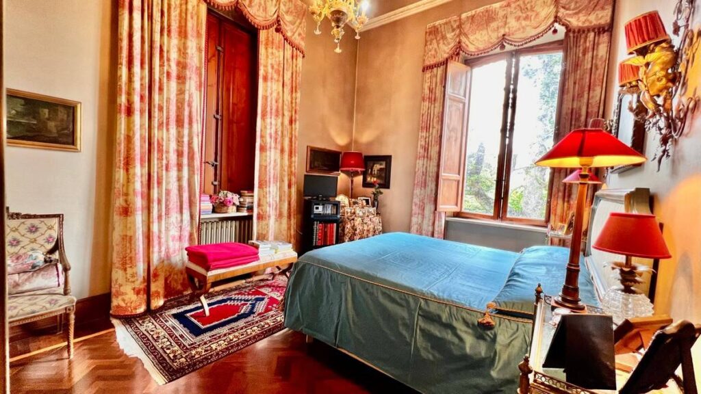 606-Villa di ampia superficie con giardino-Lucca-16 Agenzia Immobiliare ASIP