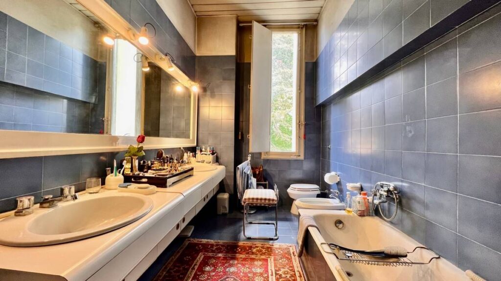 606-Villa di ampia superficie con giardino-Lucca-19 Agenzia Immobiliare ASIP