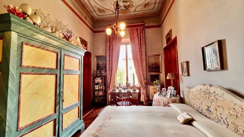 606-Villa di ampia superficie con giardino-Lucca-17 Agenzia Immobiliare ASIP