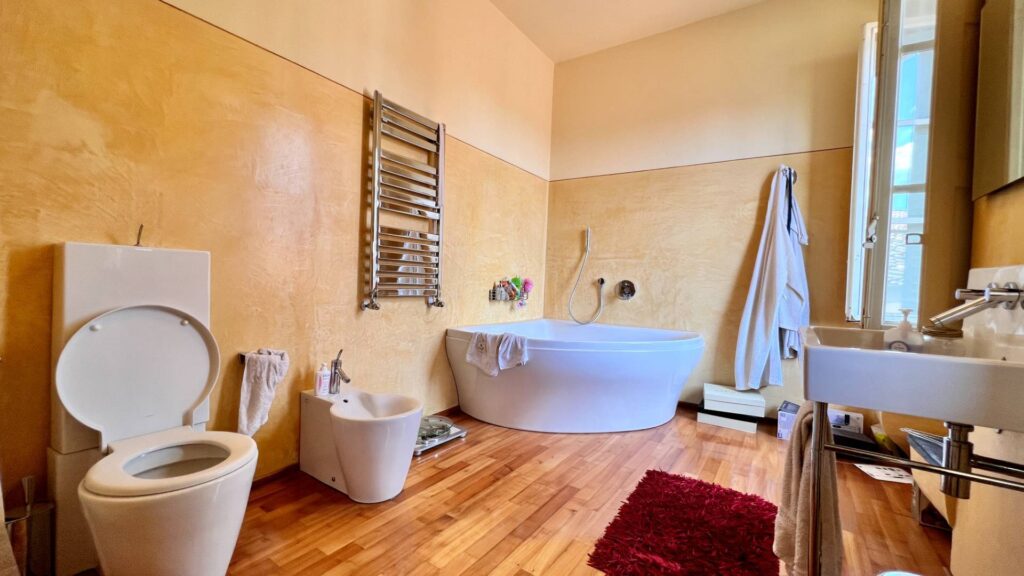 1305-Appartamento in centro storico-Lucca-14 Agenzia Immobiliare ASIP