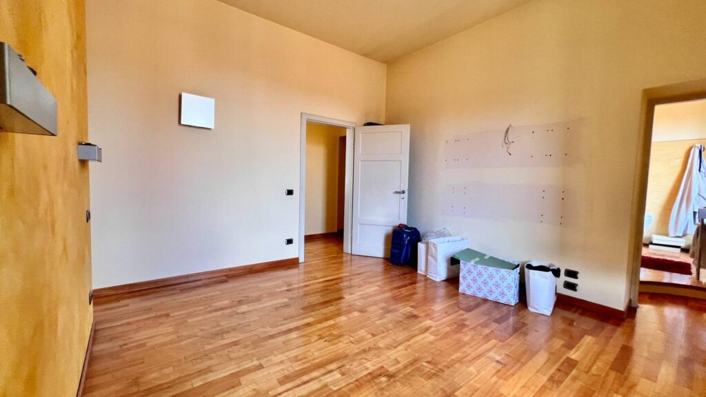 1305-Appartamento in centro storico-Lucca-11 Agenzia Immobiliare ASIP