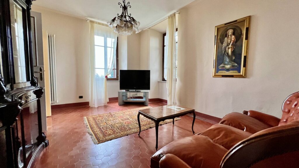 1467-Villa con parco e piscina-Lucca-9 Agenzia Immobiliare ASIP