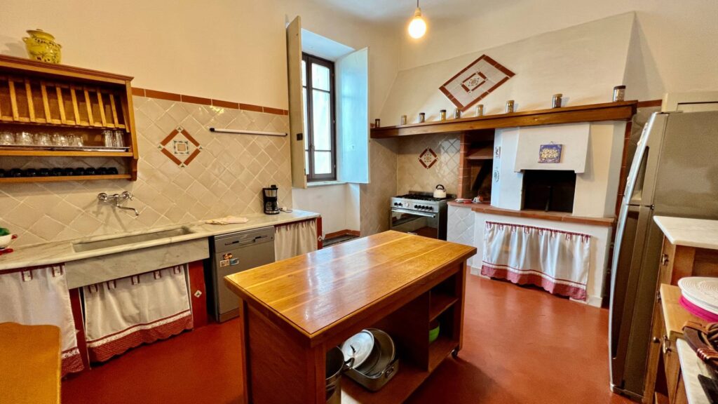 1467-Villa con parco e piscina-Lucca-10 Agenzia Immobiliare ASIP