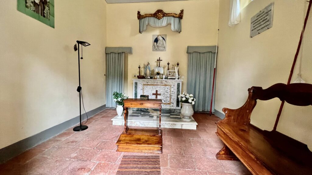 1467-Villa con parco e piscina-Lucca-19 Agenzia Immobiliare ASIP