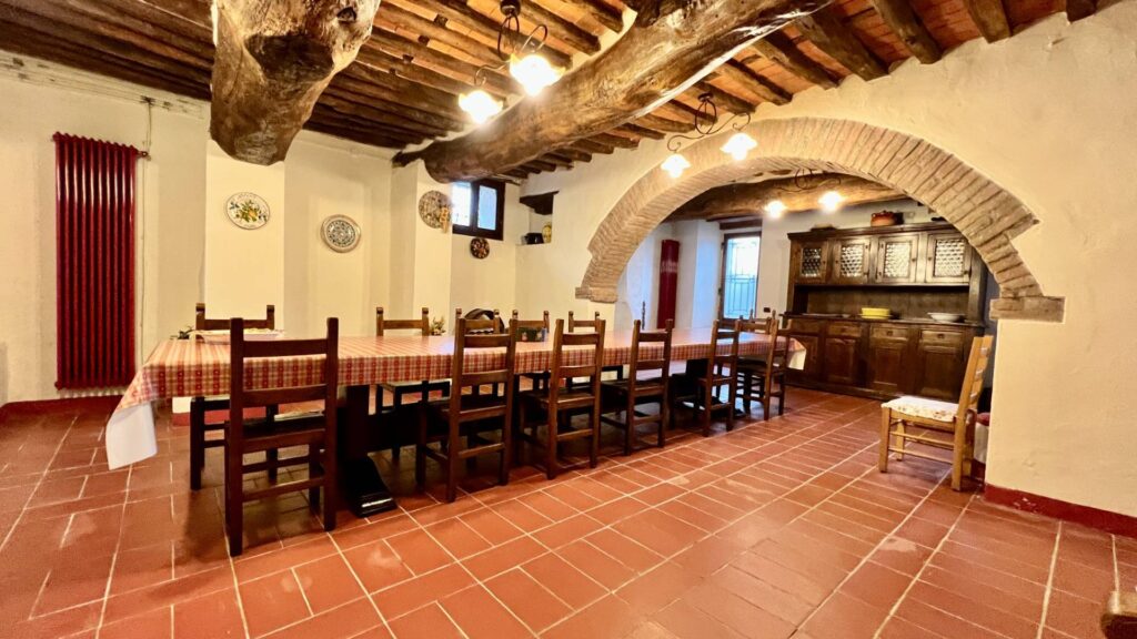 1467-Villa con parco e piscina-Lucca-12 Agenzia Immobiliare ASIP