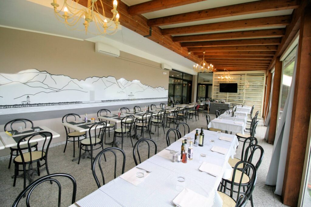 1473-Vendita delle mura e dell'attività di storico ristorante/pizzeria-Massa-11 Agenzia Immobiliare ASIP