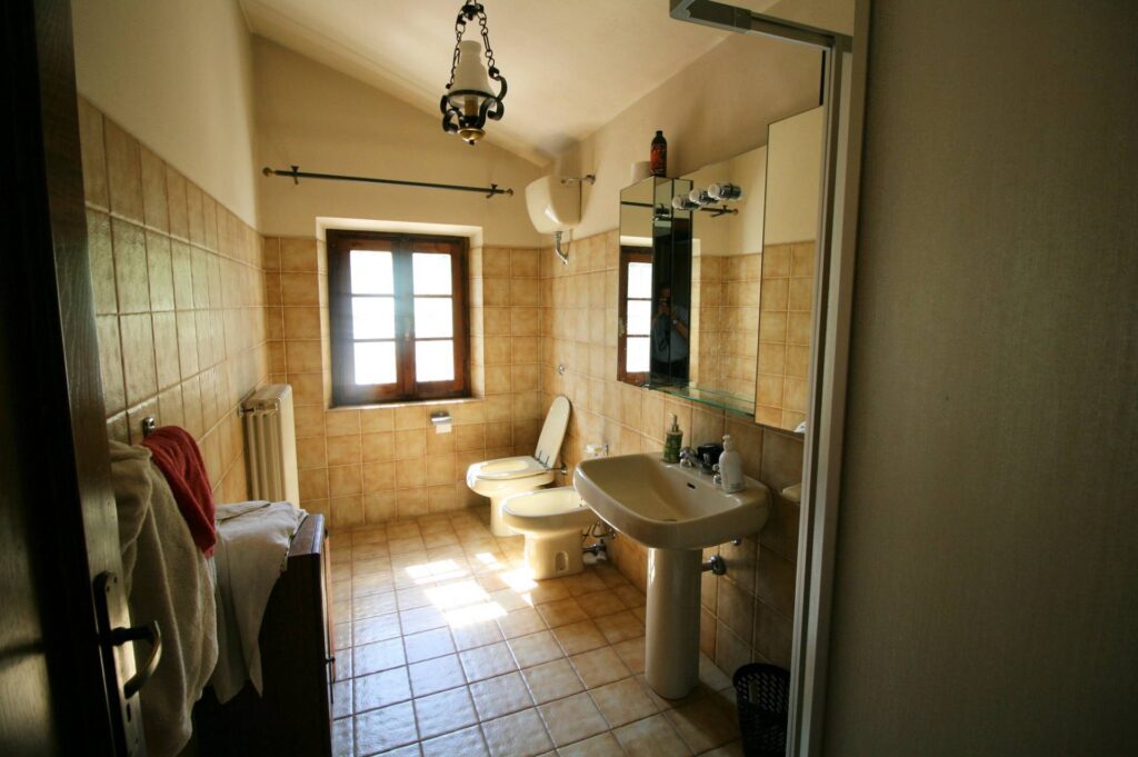 1475-Casale con piscina parco in posizione panoramica-Buggiano-20 Agenzia Immobiliare ASIP