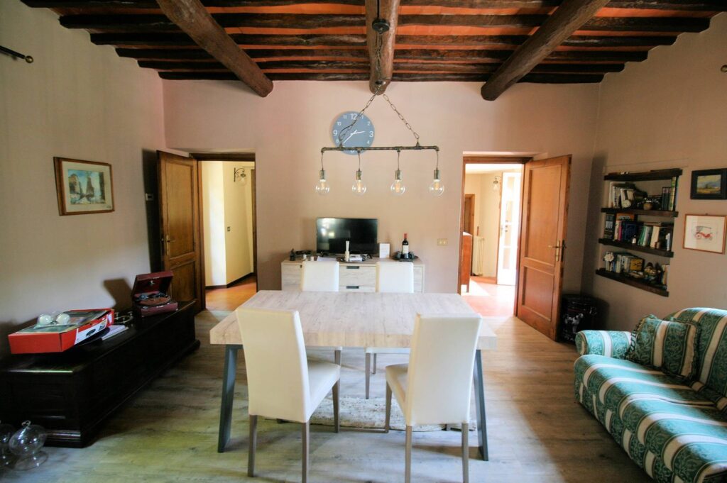 1475-Casale con piscina parco in posizione panoramica-Buggiano-10 Agenzia Immobiliare ASIP