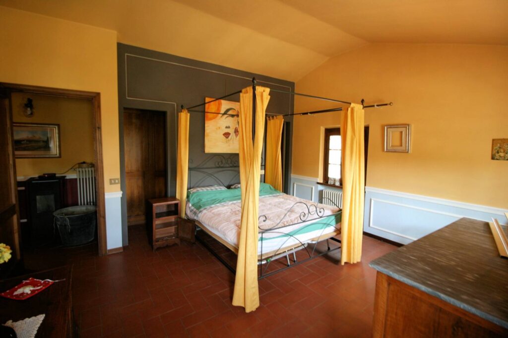 1475-Casale con piscina parco in posizione panoramica-Buggiano-16 Agenzia Immobiliare ASIP