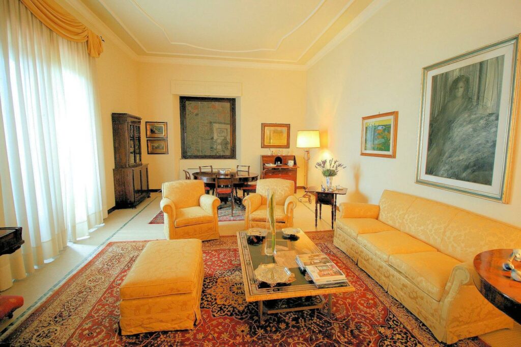 591-Villa di pregio con parco-Uzzano-8 Agenzia Immobiliare ASIP