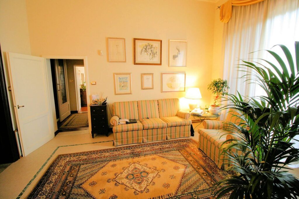 591-Villa di pregio con parco-Uzzano-11 Agenzia Immobiliare ASIP