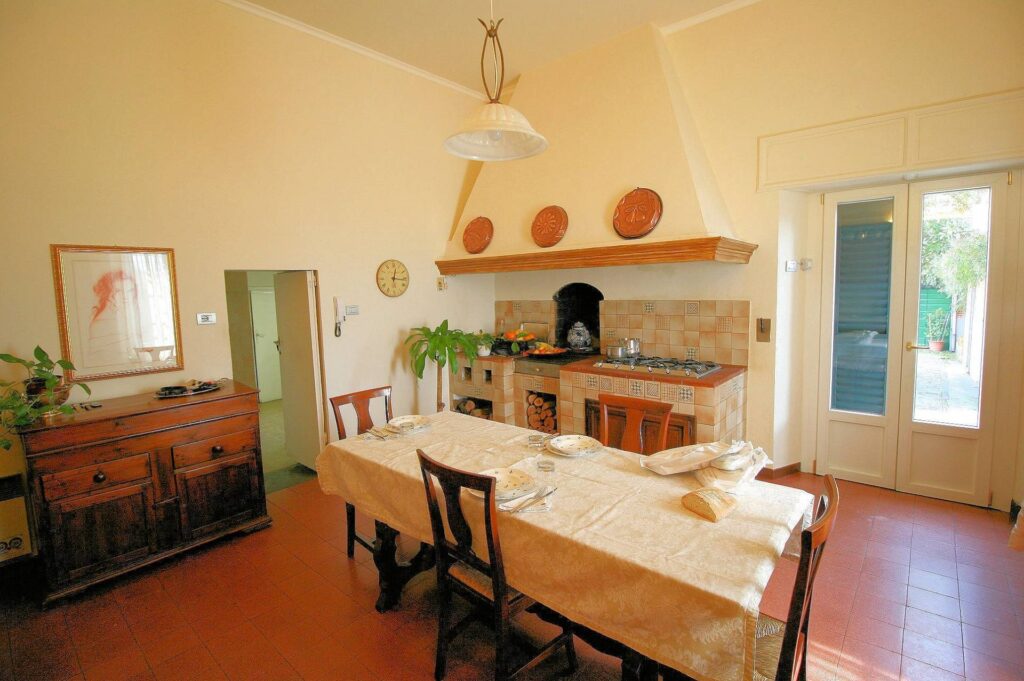 591-Villa di pregio con parco-Uzzano-13 Agenzia Immobiliare ASIP
