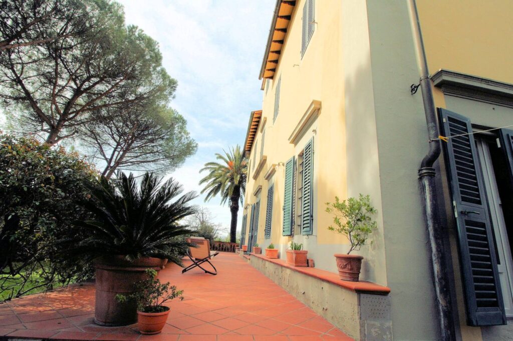 591-Villa di pregio con parco-Uzzano-5 Agenzia Immobiliare ASIP
