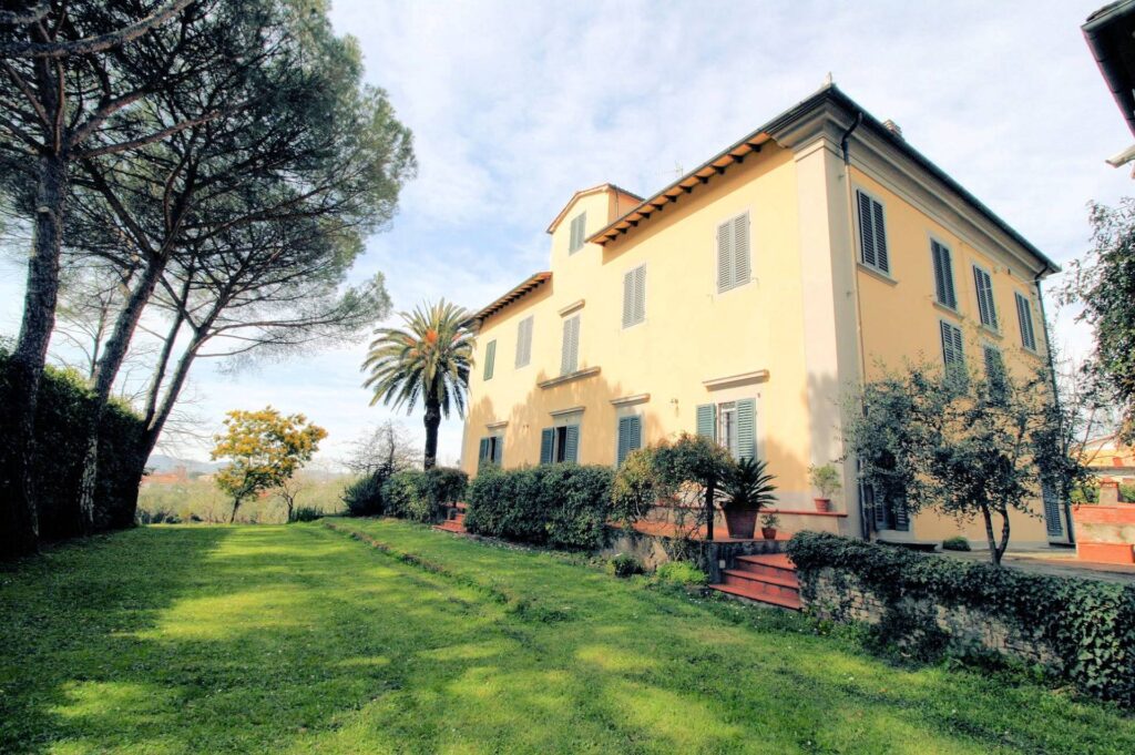 591-Villa di pregio con parco-Uzzano-3 Agenzia Immobiliare ASIP