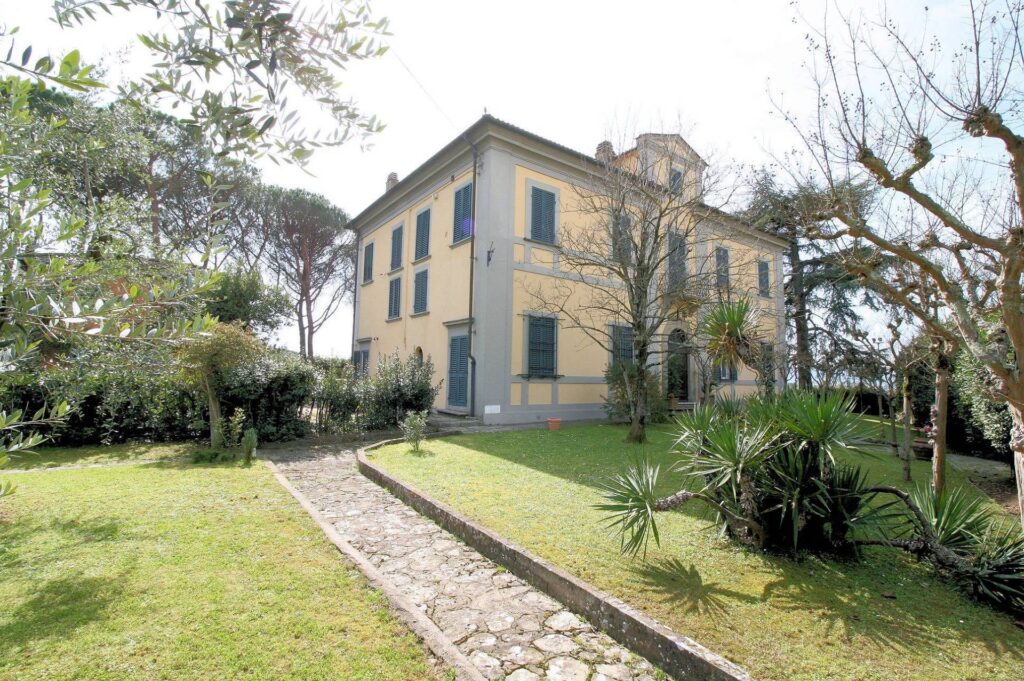 591-Villa di pregio con parco-Uzzano-1 Agenzia Immobiliare ASIP