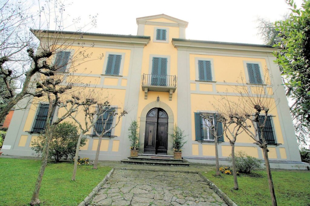 591-Villa di pregio con parco-Uzzano-2 Agenzia Immobiliare ASIP