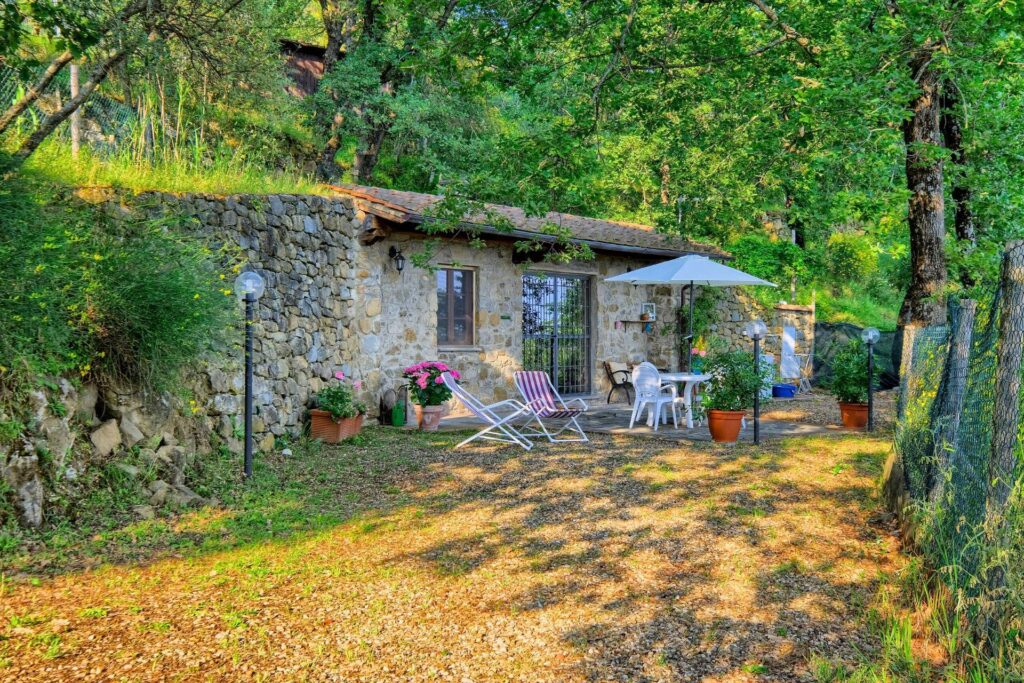 1477-Casale in stile Toscano con parco piscina e dependance in zona panoramica-Reggello-10 Agenzia Immobiliare ASIP